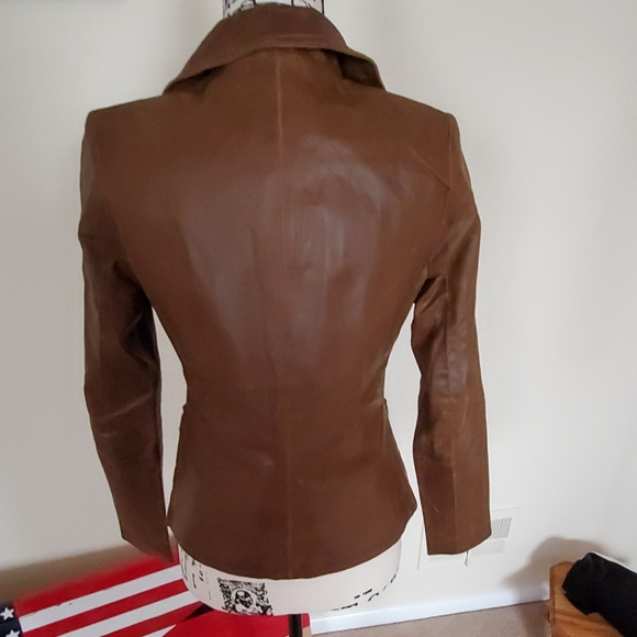 Leather jacket - Picture 4 of 7